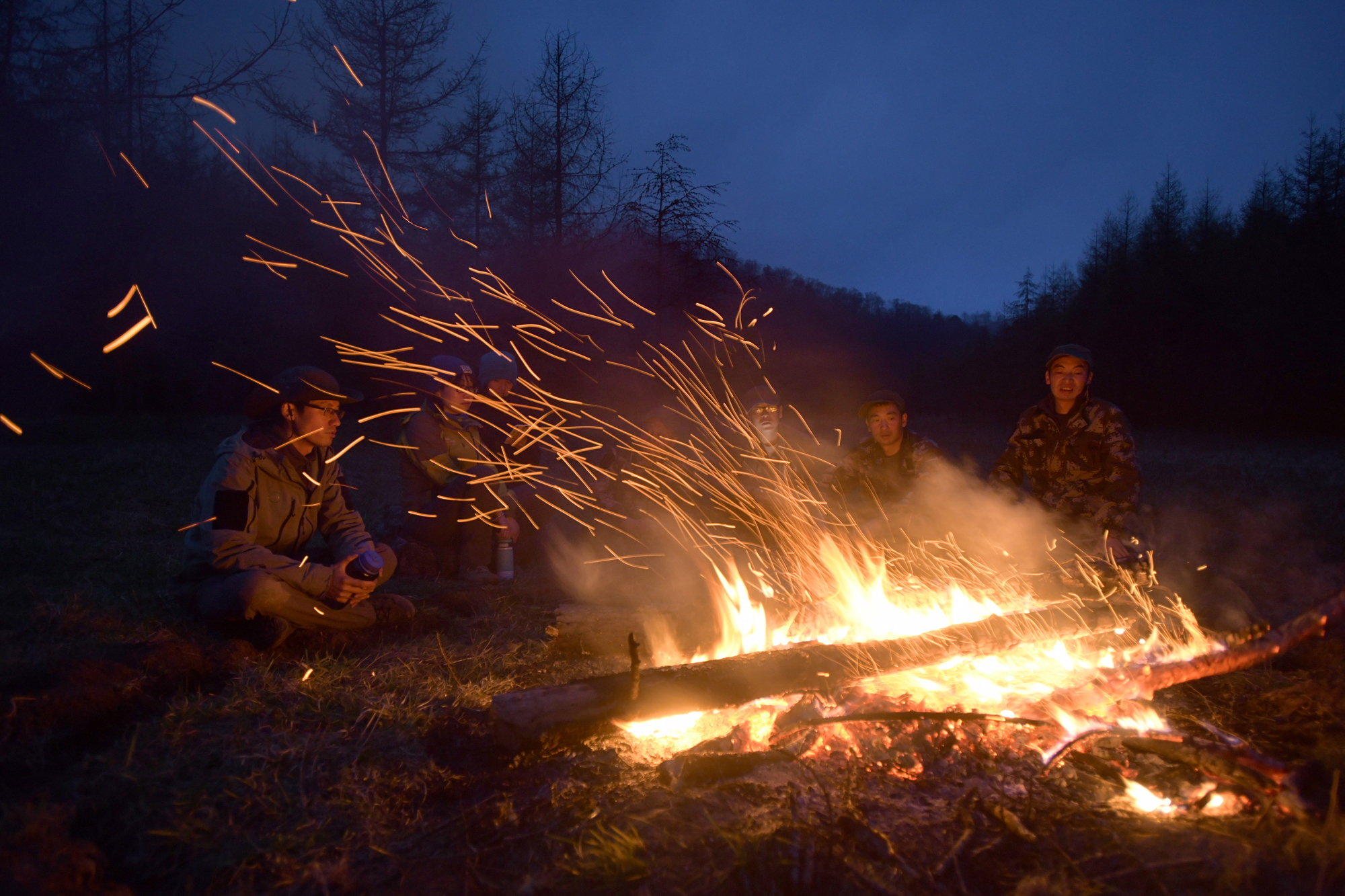 巡护员在保护地巡护